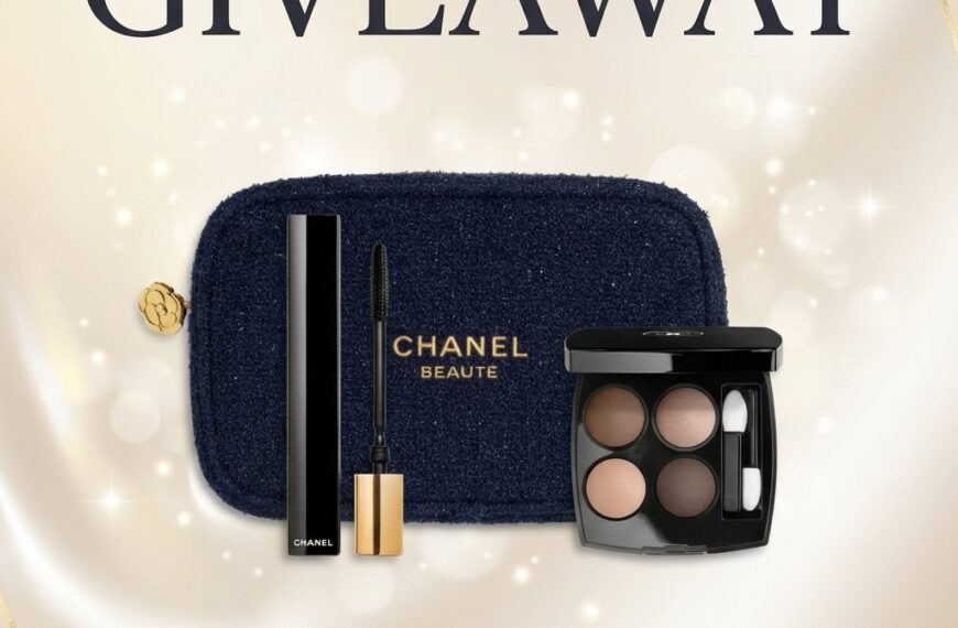 WIN a Chanel Amplified Gaze Makeup Gift Set