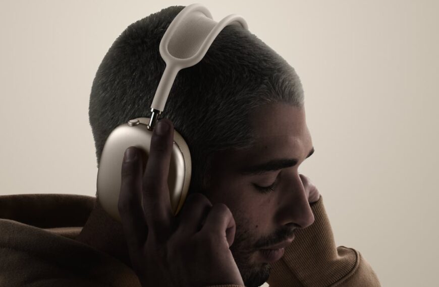 WIN Apple AirPods Max Headphones